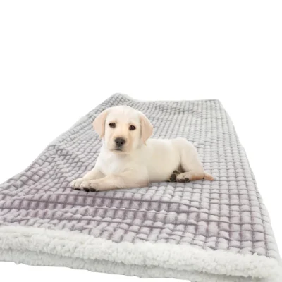 Fast Delivery Dog Throw Double Layers Soft Thick Fleece Cozy Sherpa Pet Blanket